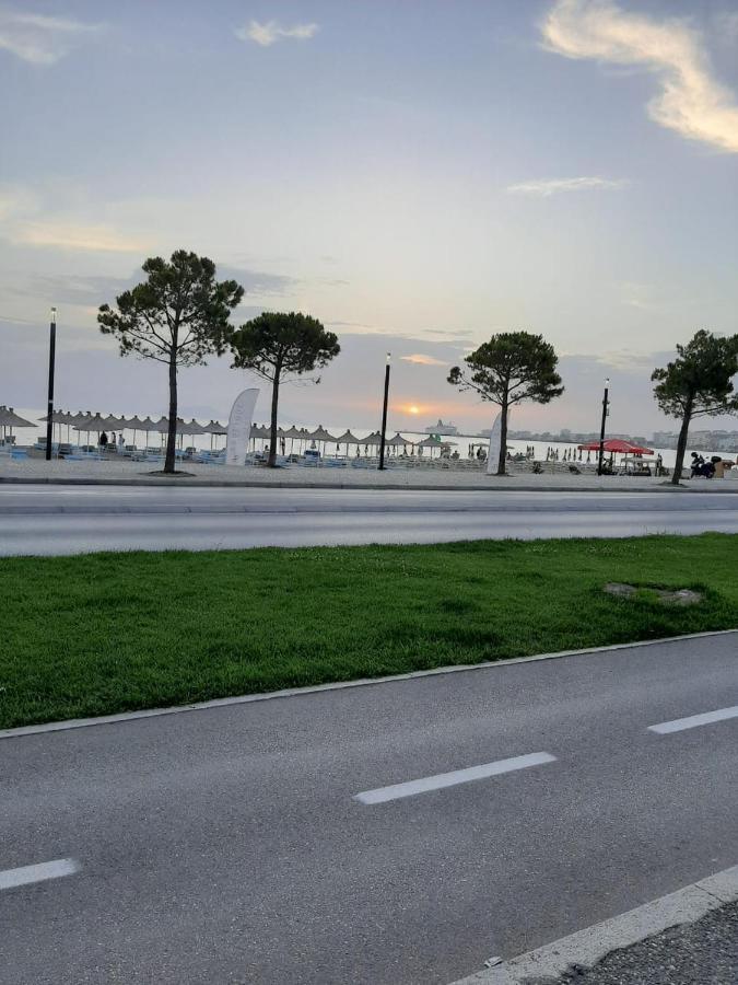 Grazioso Apartamento Arredato A Due Passi Dal Lungomare Влёра Экстерьер фото