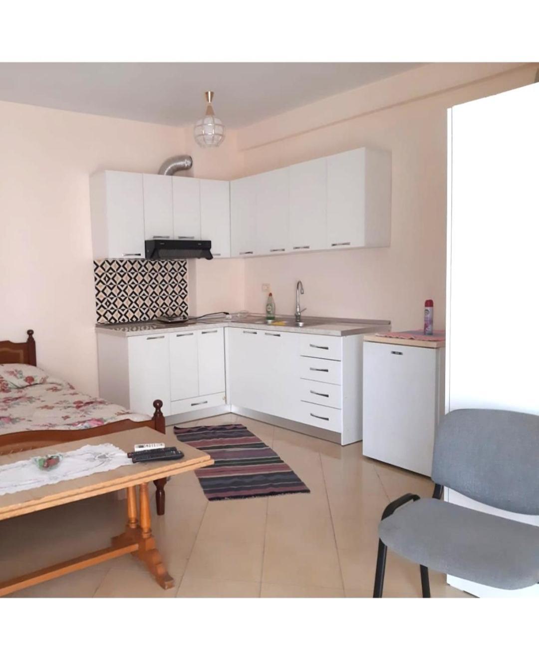 Grazioso Apartamento Arredato A Due Passi Dal Lungomare Влёра Экстерьер фото